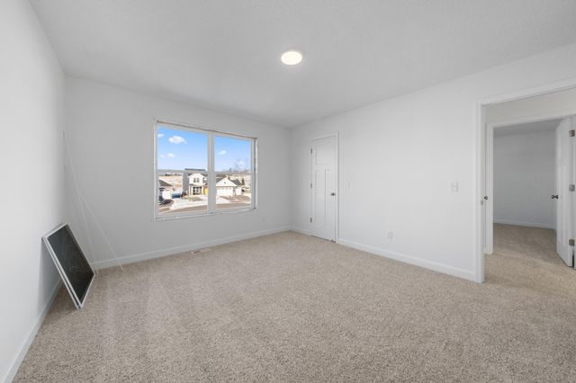 565 Waterford Place, Waconia, MN 55387