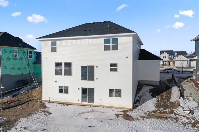 565 Waterford Place, Waconia, MN 55387