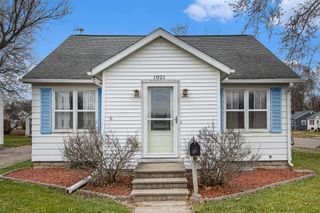 1821 E Cork Street, Kalamazoo City, MI 49001