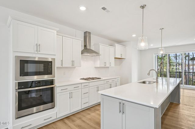 10904 Bayflower Way, Raleigh, NC 27617