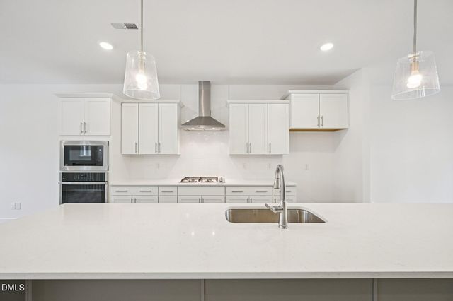 10904 Bayflower Way, Raleigh, NC 27617