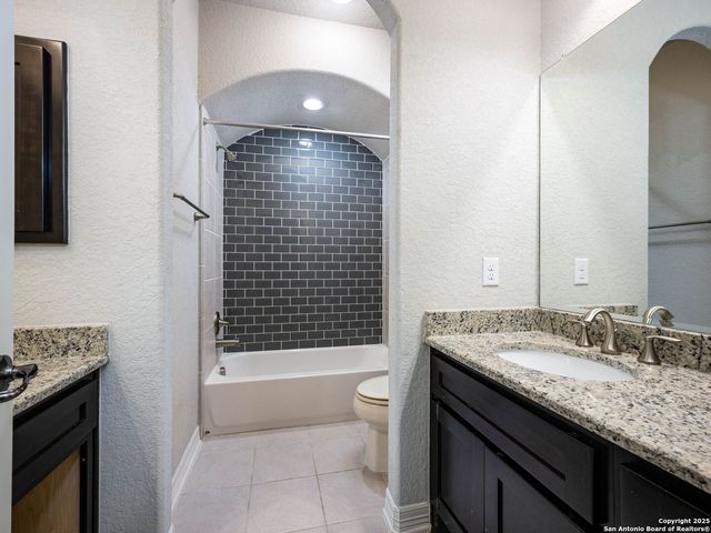 8323 Winecup Hill, San Antonio, TX 78256