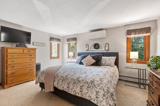 36 Will Thompson Way, Fitchburg, MA 01420