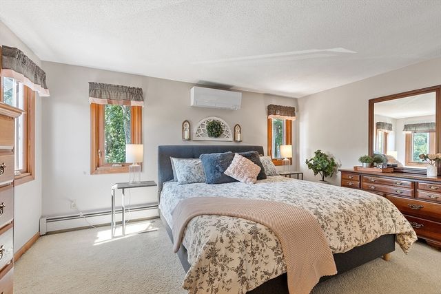 36 Will Thompson Way, Fitchburg, MA 01420