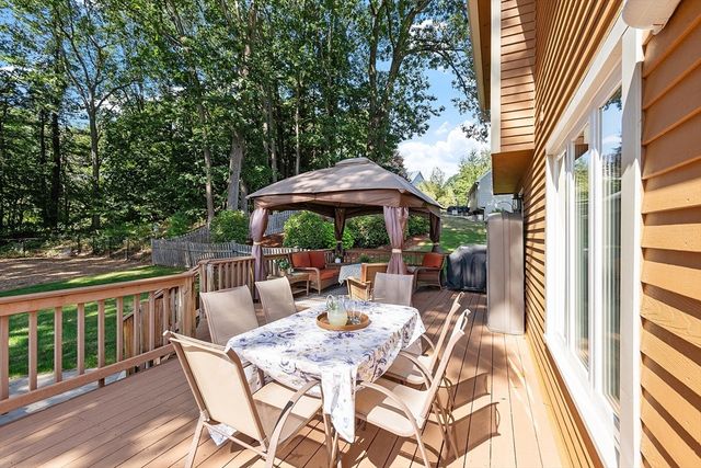 36 Will Thompson Way, Fitchburg, MA 01420