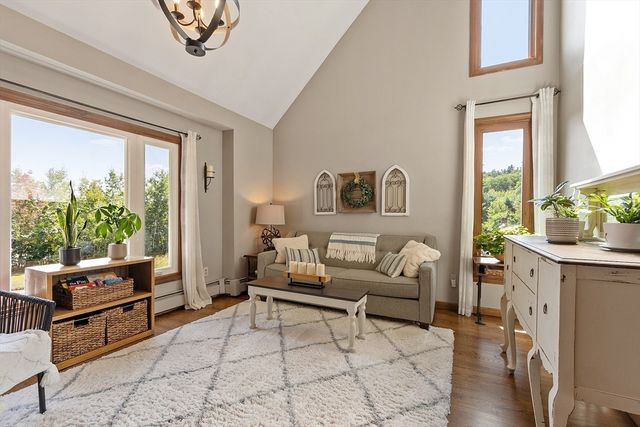 36 Will Thompson Way, Fitchburg, MA 01420