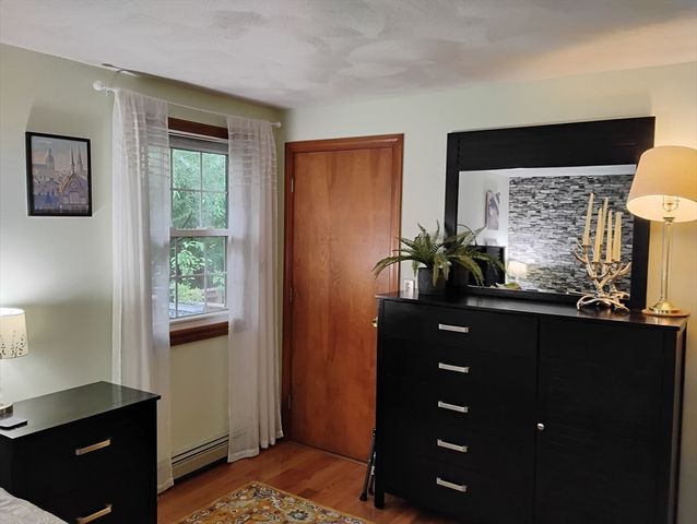 9 Packard Rd, Milford, MA 01757