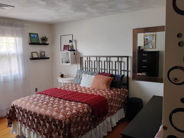 9 Packard Rd, Milford, MA 01757