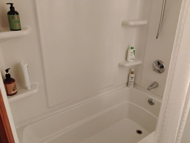 9 Packard Rd, Milford, MA 01757