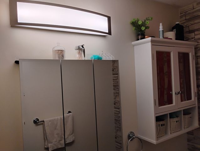 9 Packard Rd, Milford, MA 01757