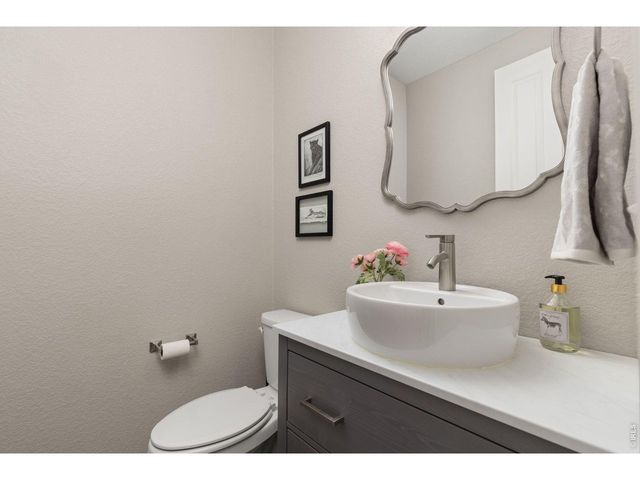 77 Sun Up Cir, Erie, CO 80516