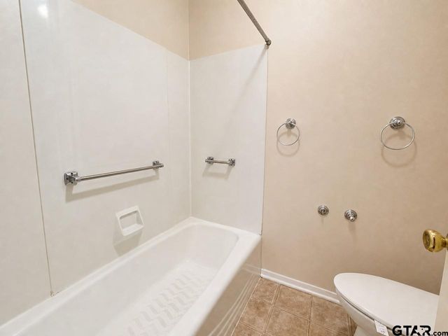 3720-3722 Colony Park Dr, Tyler, TX 75703
