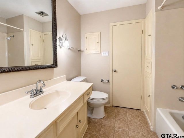 3720-3722 Colony Park Dr, Tyler, TX 75703