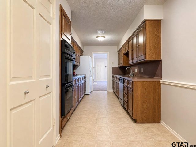 3720-3722 Colony Park Dr, Tyler, TX 75703