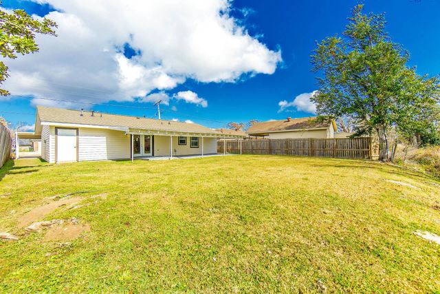 410 Harding Dr, Houma, LA 70364