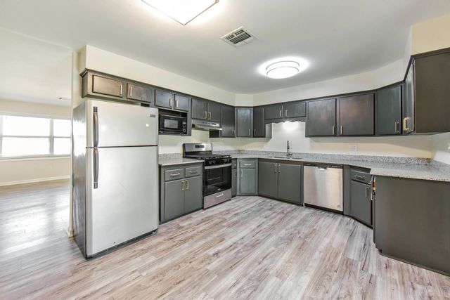 410 Harding Dr, Houma, LA 70364