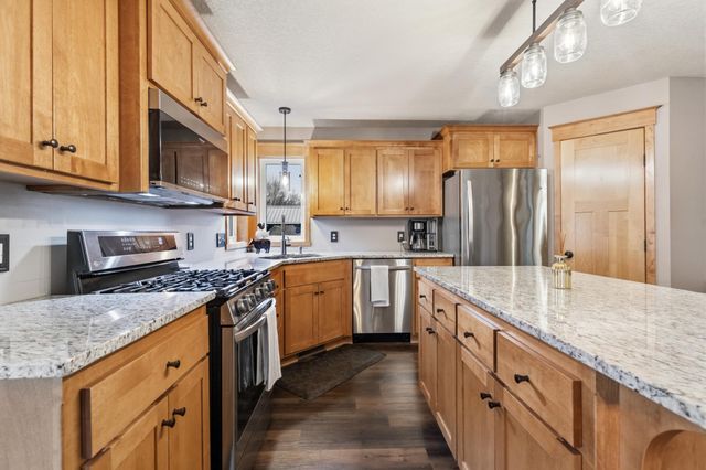 17958 Nixon Drive NW, Elk River, MN 55330