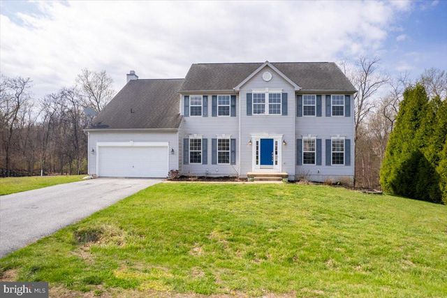 102 SUNDANCE LN, Kearneysville, WV 25430