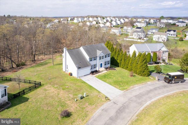 102 SUNDANCE LN, Kearneysville, WV 25430