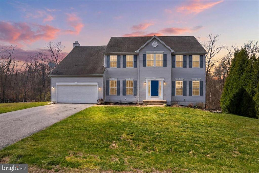 102 SUNDANCE LN, Kearneysville, WV 25430