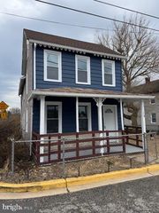 110 MILBURN ST, Elkton, MD 21921