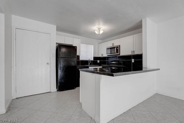 5396 Swenson Street 30, Las Vegas, NV 89119