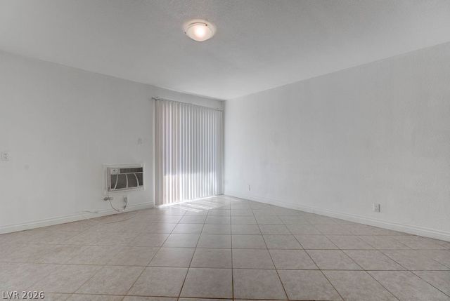 5396 Swenson Street 30, Las Vegas, NV 89119