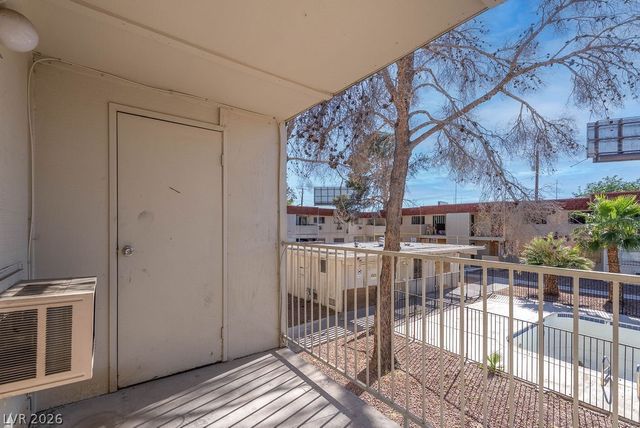 5396 Swenson Street 30, Las Vegas, NV 89119