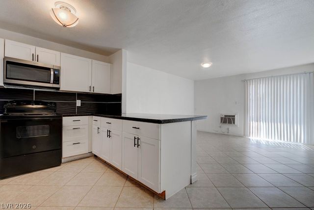 5396 Swenson Street 30, Las Vegas, NV 89119