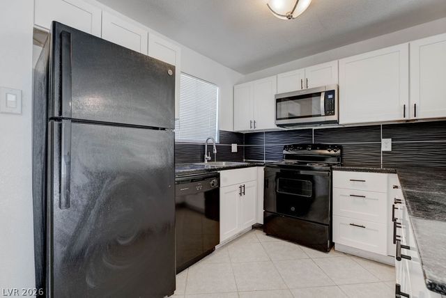 5396 Swenson Street 30, Las Vegas, NV 89119