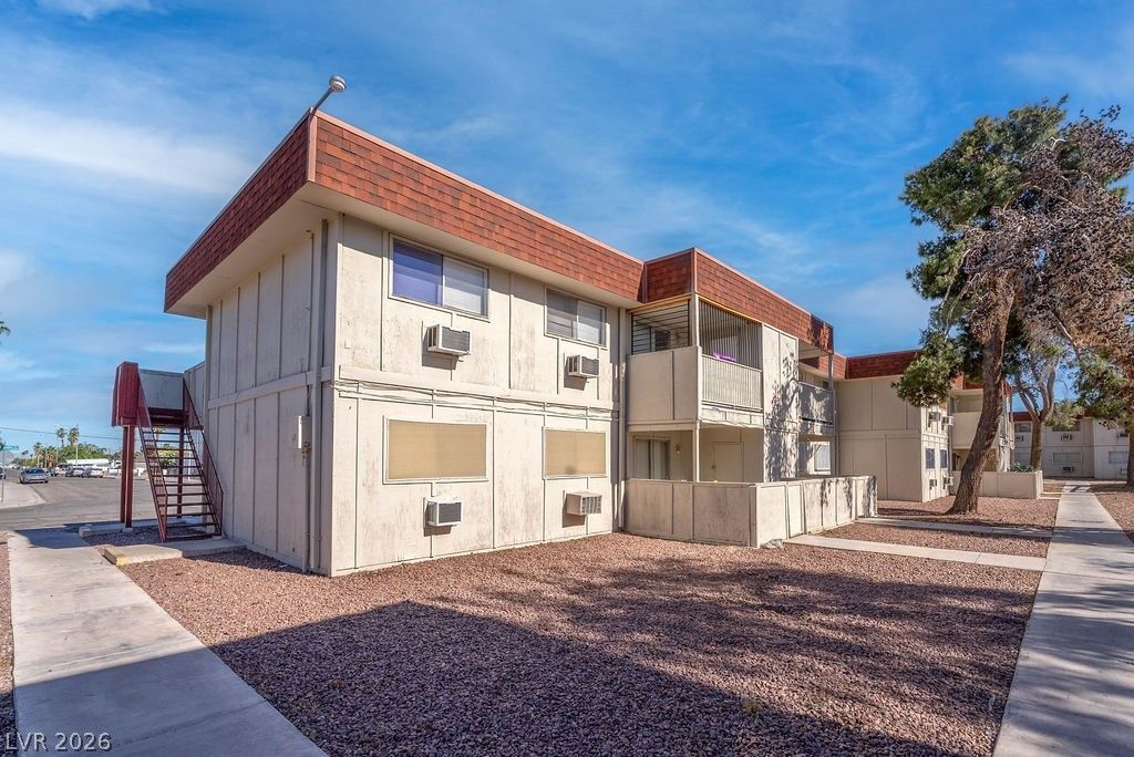 5396 Swenson Street 30, Las Vegas, NV 89119