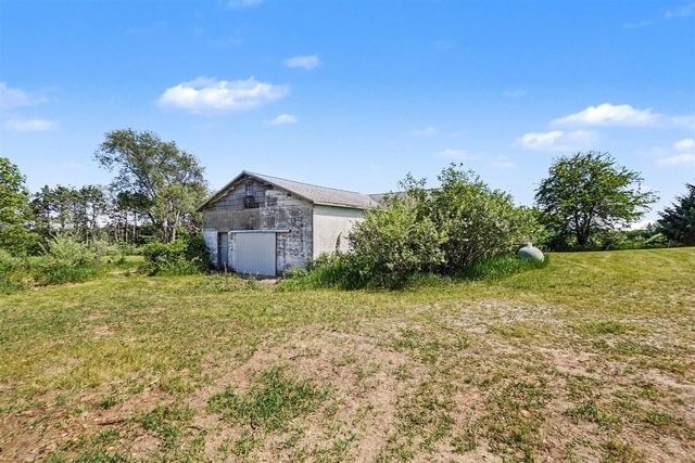 2732 S Osborn Avenue, Fremont, MI 49412