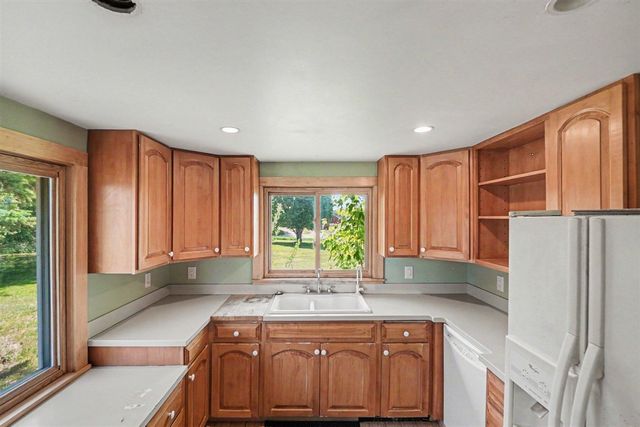 2732 S Osborn Avenue, Fremont, MI 49412