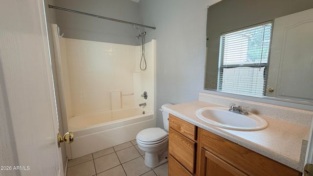 689 E SPRINGFIELD Place, Chandler, AZ 85286