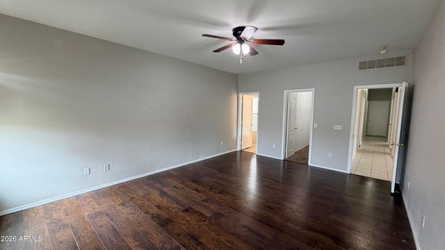 689 E SPRINGFIELD Place, Chandler, AZ 85286