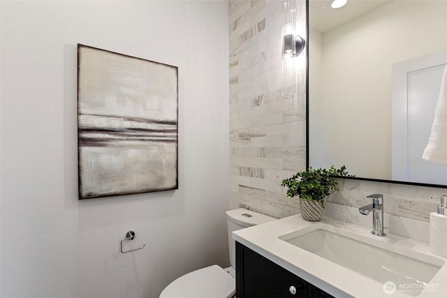 9307 132nd Avenue NE, Kirkland, WA 98033