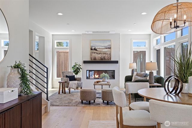 9307 132nd Avenue NE, Kirkland, WA 98033