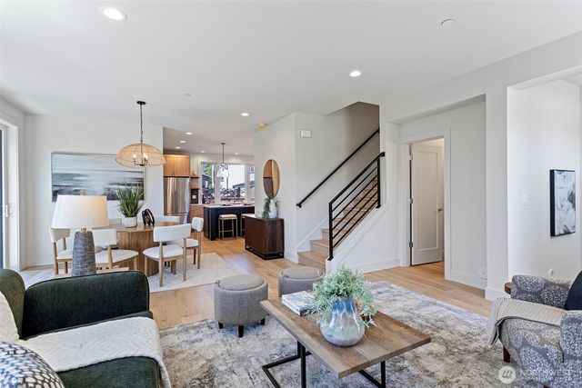 9307 132nd Avenue NE, Kirkland, WA 98033