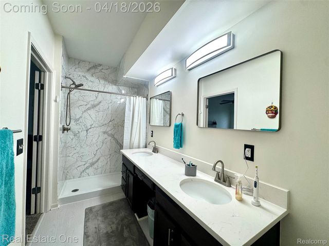 515 Dockside Circle 28, Holly Township, MI 48442