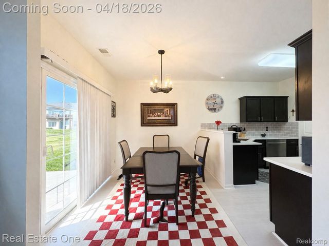 515 Dockside Circle 28, Holly Township, MI 48442