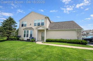 515 Dockside Circle 28, Holly Township, MI 48442