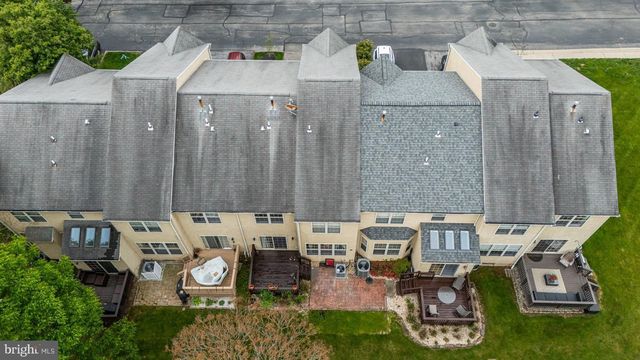 80 CHADWICK CIR, Eagleville, PA 19403