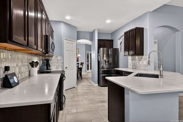 2952 Just My Style, San Antonio, TX 78245