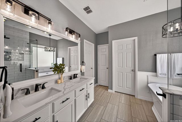 2952 Just My Style, San Antonio, TX 78245