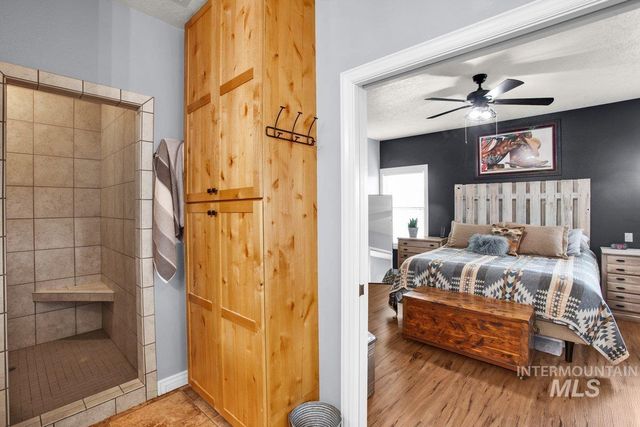 12195 S Hawk Haven Ave, Kuna, ID 83634