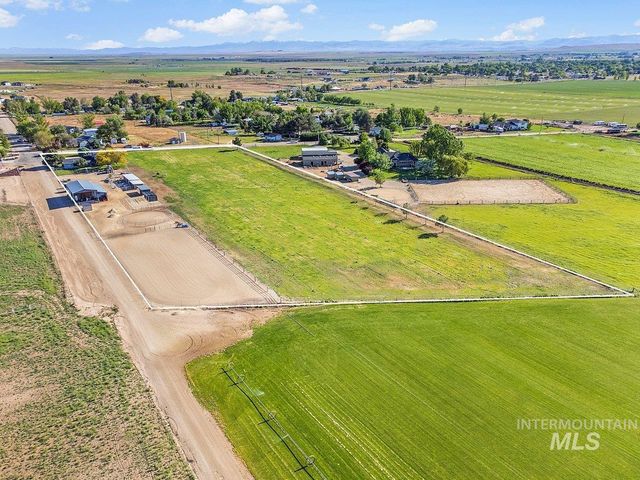 12195 S Hawk Haven Ave, Kuna, ID 83634