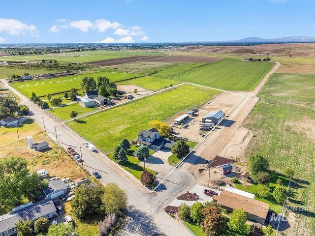 12195 S Hawk Haven Ave, Kuna, ID 83634