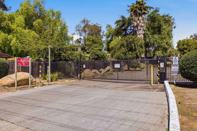 830 W Lincoln Ave 156, Escondido, CA 92026