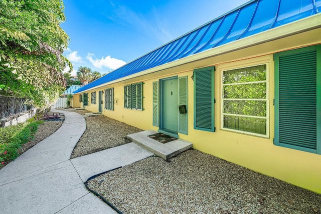 111 SE 7th Avenue A,B,C,D, Delray Beach, FL 33483
