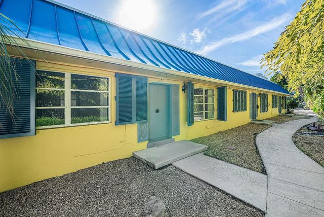 111 SE 7th Avenue A,B,C,D, Delray Beach, FL 33483